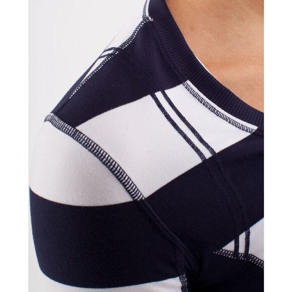 Lululemon Switch Back Long Sleeve Wide Bold Stripe White Deep Indigo Size 6 - Picture 8 of 14